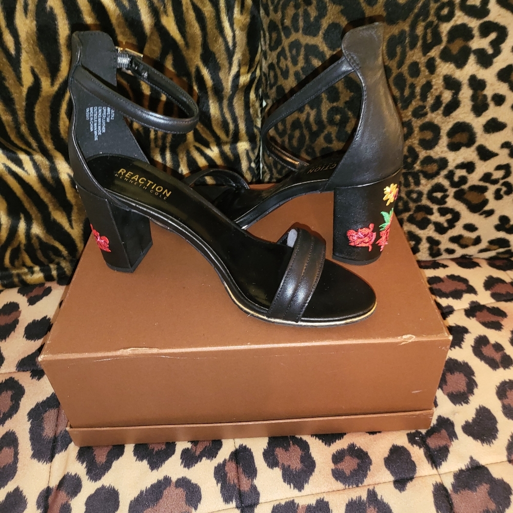 Kenneth Cole / Reaction, 7.5, Black